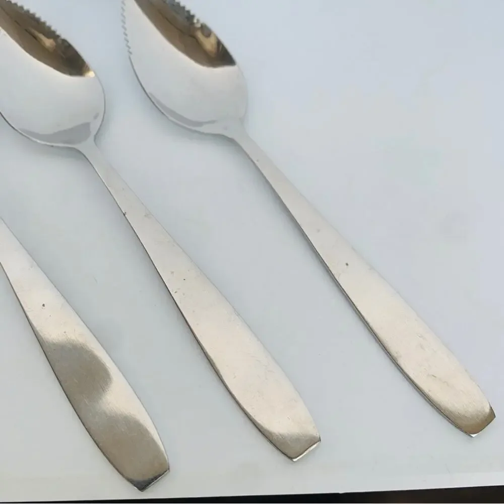 Vintage Grapefruit Spoons Serrated Edges